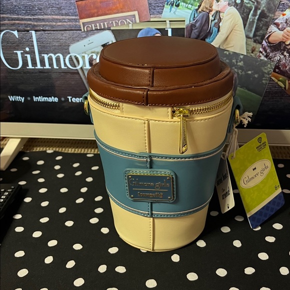 Gilmore Girls Luke's Diner To-Go Coffee Cup Figural Crossbody Bag - Picture 4 of 16